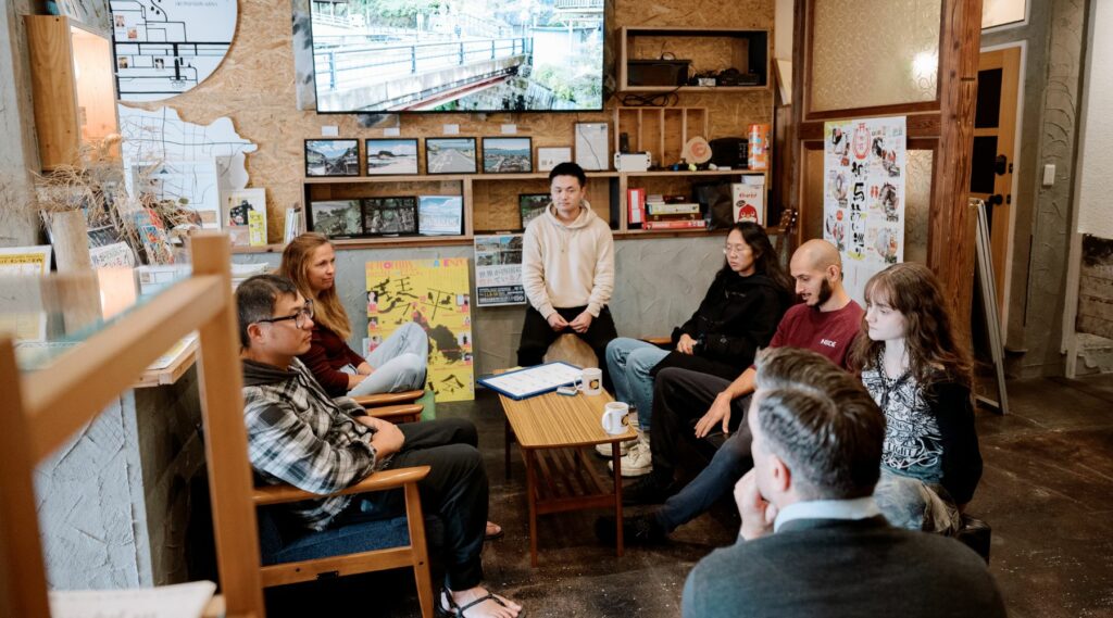 community in Alt Pop up Japan