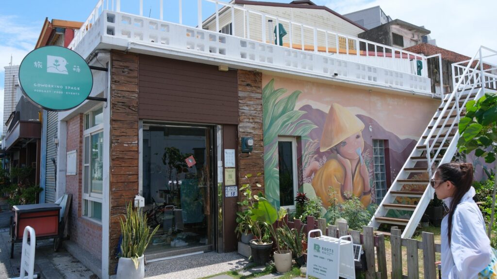 Roots coworking review