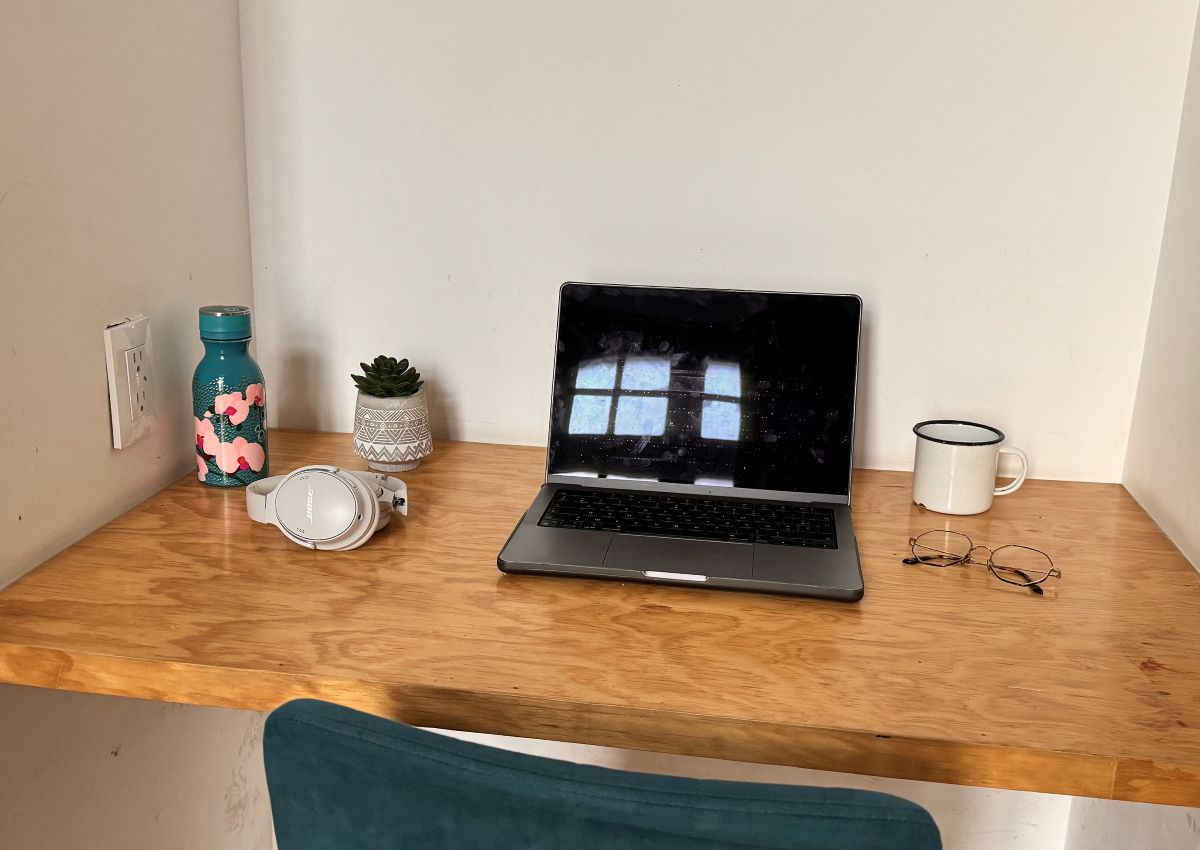 Workspace in room at Uco Roma Mexico City