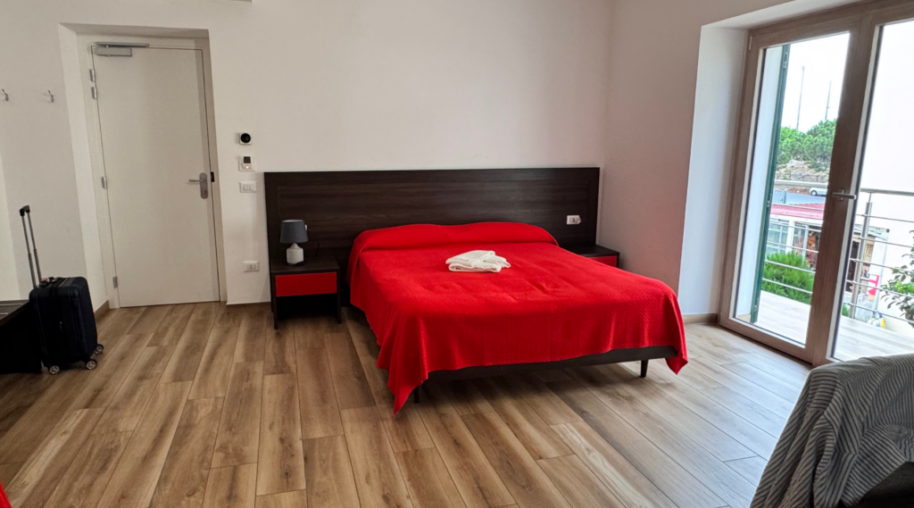 Room in Amantea, during Mate Coliving workation Italy